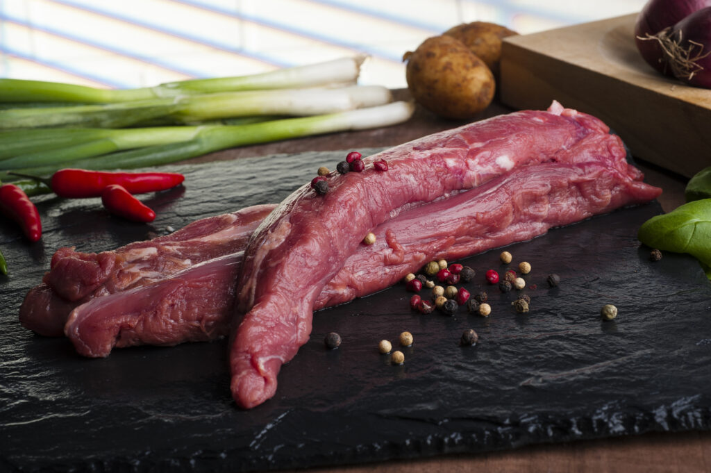 Gefüllte Schweinelende / Schweinefilet in Scheiben ca. 200g - Hofladen ...