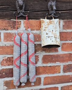 Weihnachtskalender gefüllt mit Hausmacher Salami ca. 350g